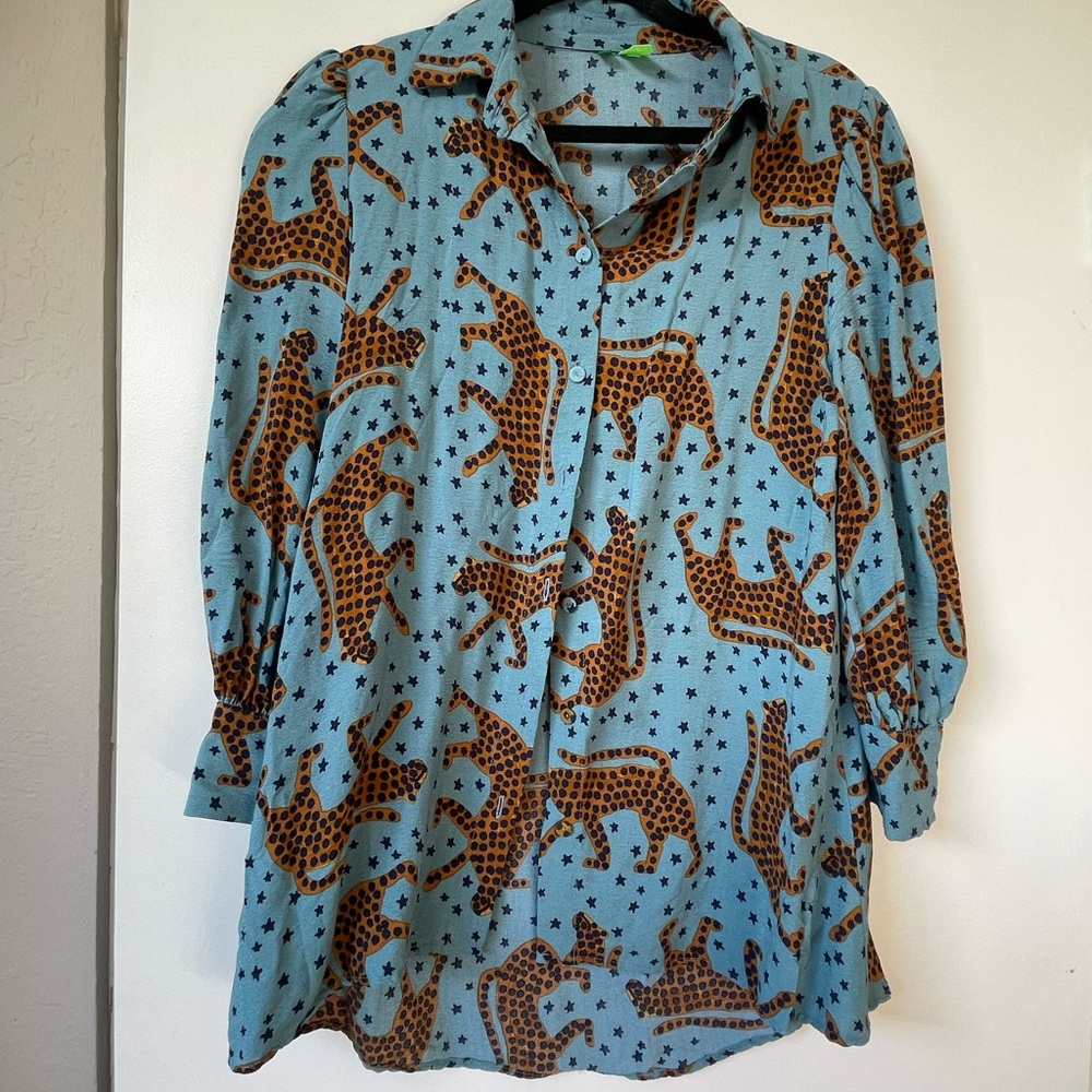 Leopard Print Blue Women's Top - Picture 2 of 2